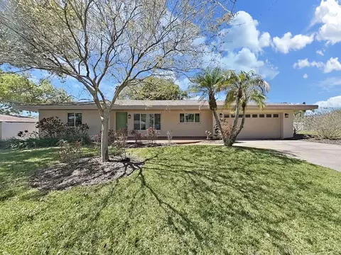 1100 Canterbury Rd, Clearwater, FL 33764