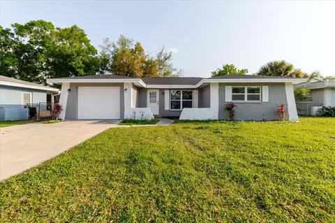 1811 Forest Dr, Oldsmar, FL 34677