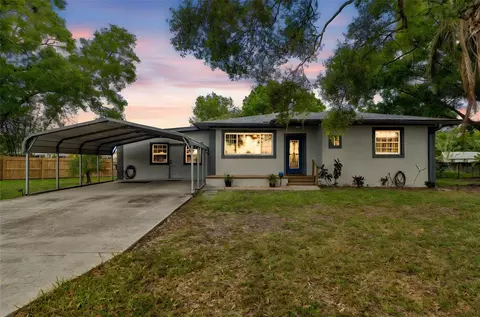 4412 Sweetwater Dr, Tampa, FL 33615