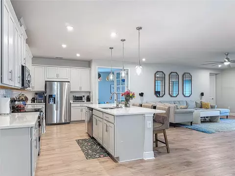 Kitchen - 5215 123rd Ave E, Parrish, FL 34219 photo 8 of 9