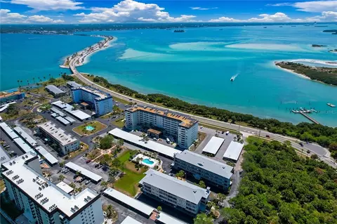 7 Island Park Pl #204, Dunedin, FL 34698