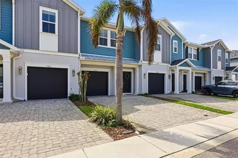 2818 Grand Kemerton Pl, Tampa, FL 33618