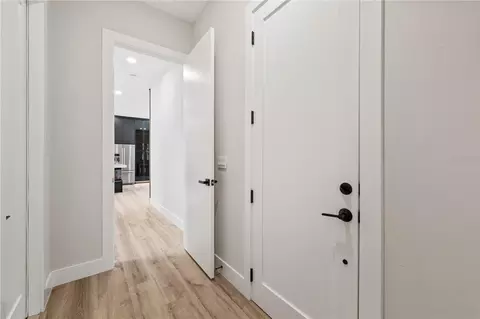 Entry Way - 3104 W Pine St, Tampa, FL 33607 photo 6 of 6