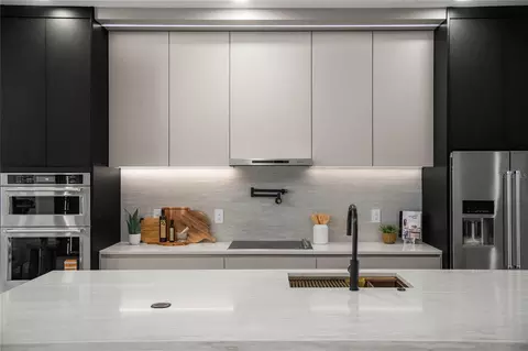 Kitchen - 3104 W Pine St, Tampa, FL 33607 photo 1 of 5