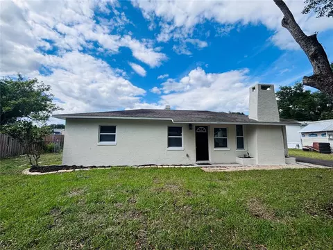 37421 Lupine Dr, Zephyrhills, FL 33541