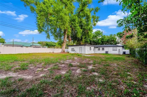 Exterior - 545 N Terrace Dr, Brandon, FL 33510 photo 5 of 6