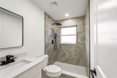 Bath - 545 N Terrace Dr, Brandon, FL 33510 photo 1 of 6