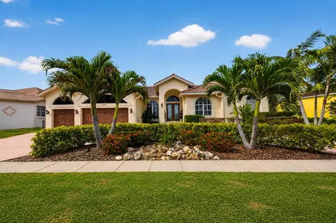 5909 Skimmer Point Blvd S, Gulfport, FL 33707