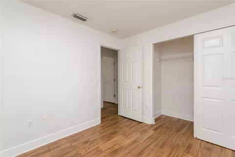 Bedroom - 11813 Prickly Pear Way, Seffner, FL 33584 photo 2 of 4