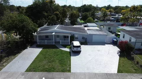 126 Miami Gardens Rd, West Park, FL 33023