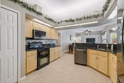 Kitchen - 1602 Kish Blvd, Trinity, FL 34655 photo 4 of 4