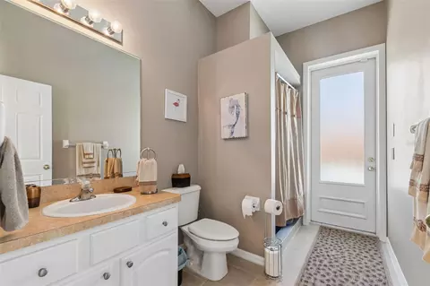 Bath - 1602 Kish Blvd, Trinity, FL 34655 photo 6 of 7