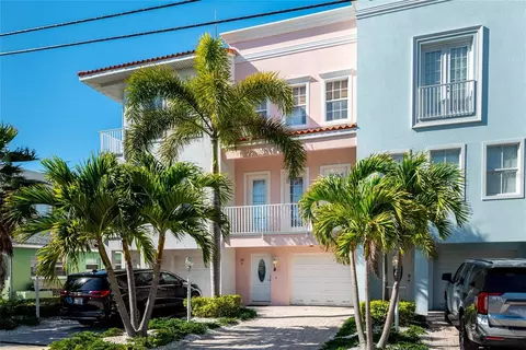 140 Brightwater Dr #2, Clearwater Beach, FL 33767