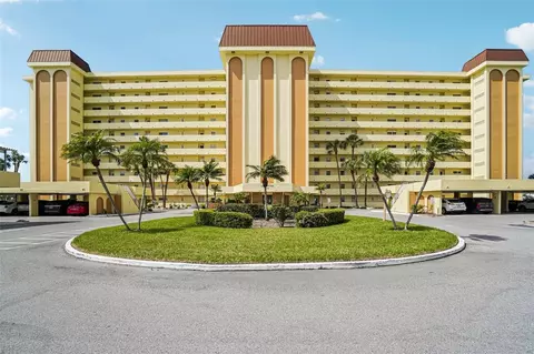 4750 Cove Cir #107, Saint Petersburg, FL 33708