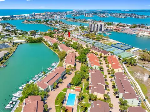 430 Sandy Hook Rd, Treasure Island, FL 33706
