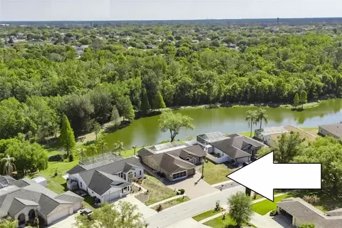 12828 Raysbrook Dr, Riverview, FL 33569