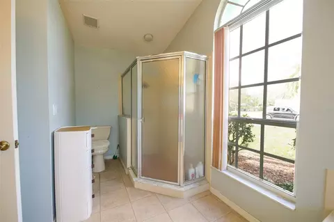 Bath - 7404 Cool Breeze Ct, Spring Hill, FL 34607 photo 2 of 4