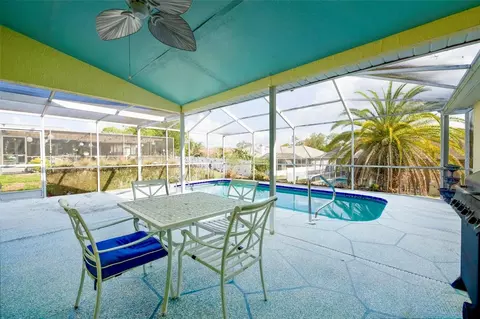 Exterior - 7404 Cool Breeze Ct, Spring Hill, FL 34607 photo 3 of 7