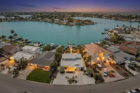 441 Harbor Dr S, Indian Rocks Beach, FL 33785