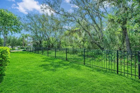 Exterior - 5117 Longspur Ct, Lithia, FL 33547 photo 11 of 15