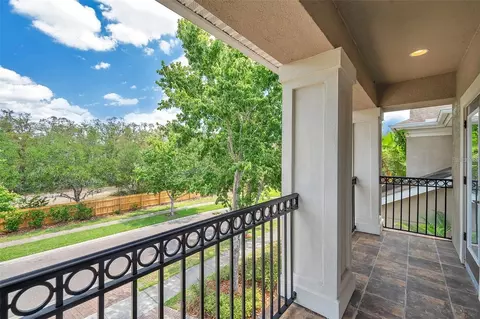 Exterior - 5117 Longspur Ct, Lithia, FL 33547 photo 4 of 15