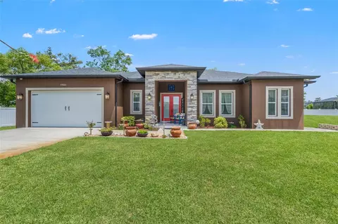 17601 Hanna Rd, Lutz, FL 33549