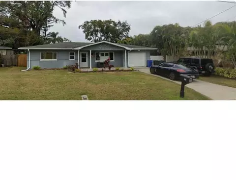 1976 Summit Dr, Dunedin, FL 34698