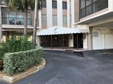 10355 Paradise Blvd #414, Treasure Island, FL 33706