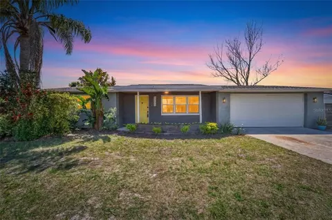 5300 Falcon Dr, Holiday, FL 34690