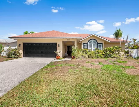 3126 Swan Ln, Safety Harbor, FL 34695
