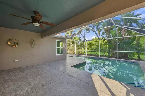 Exterior - 4061 Kingsfield Dr, Parrish, FL 34219 photo 11 of 11