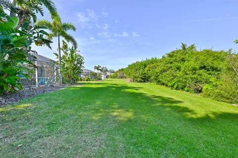 Exterior - 4061 Kingsfield Dr, Parrish, FL 34219 photo 13 of 16
