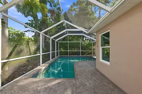 Exterior - 4061 Kingsfield Dr, Parrish, FL 34219 photo 9 of 11