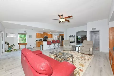 Living - 4061 Kingsfield Dr, Parrish, FL 34219 photo 4 of 7