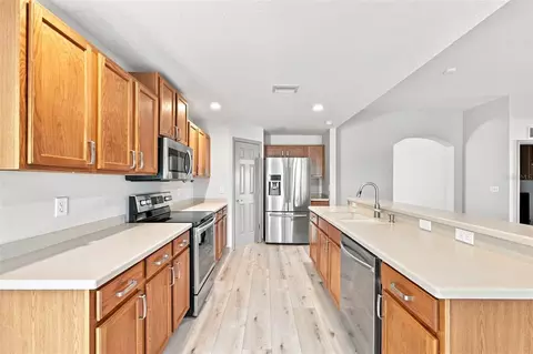 Kitchen - 4061 Kingsfield Dr, Parrish, FL 34219 photo 1 of 5