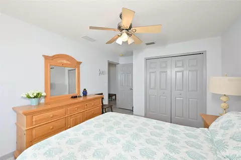 Bedroom - 4061 Kingsfield Dr, Parrish, FL 34219 photo 6 of 9