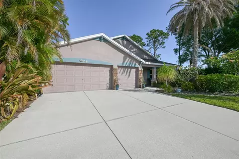 4061 Kingsfield Dr, Parrish, FL 34219