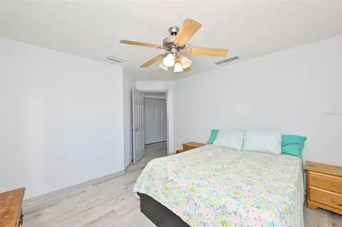 Bedroom - 4061 Kingsfield Dr, Parrish, FL 34219 photo 9 of 9