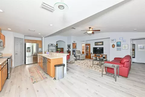 Kitchen - 4061 Kingsfield Dr, Parrish, FL 34219 photo 2 of 4