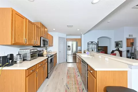 Kitchen - 4061 Kingsfield Dr, Parrish, FL 34219 photo 4 of 4