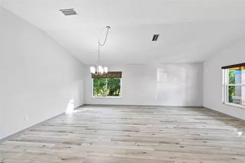 Living - 4061 Kingsfield Dr, Parrish, FL 34219 photo 5 of 9