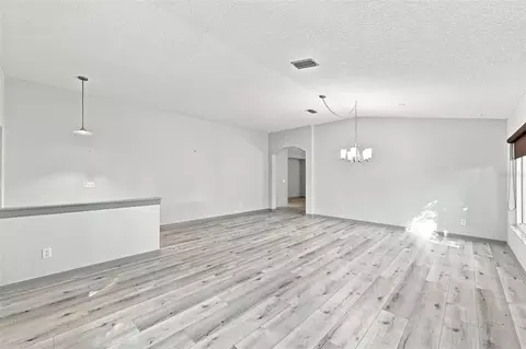 Living - 4061 Kingsfield Dr, Parrish, FL 34219 photo 3 of 9