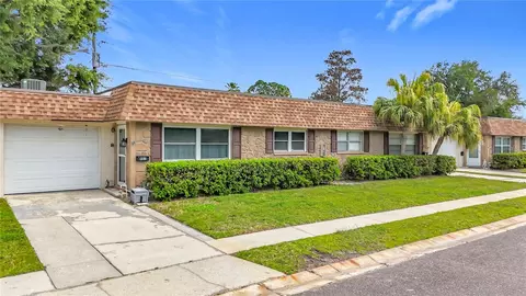 403 Mindy Dr, Largo, FL 33771