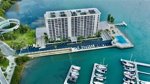 100 Pierce St #1102, Clearwater, FL 33756