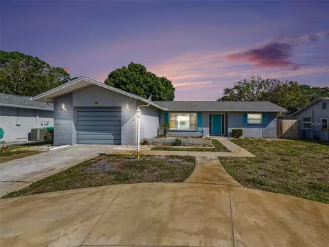 2561 Blackwood Cir, Clearwater, FL 33763