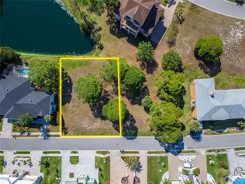 Harbour Watch Circle, Tarpon Springs, FL 34689