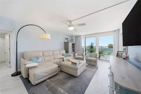 1 Key Capri #306E, Treasure Island, FL 33706