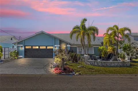 4204 2nd Ave NE, Bradenton, FL 34208