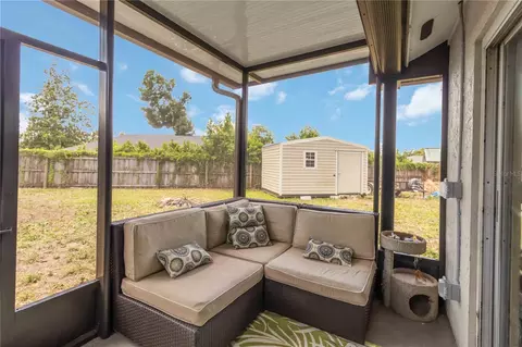 Exterior - 2935 Forest Cir, Seffner, FL 33584 photo 4 of 11