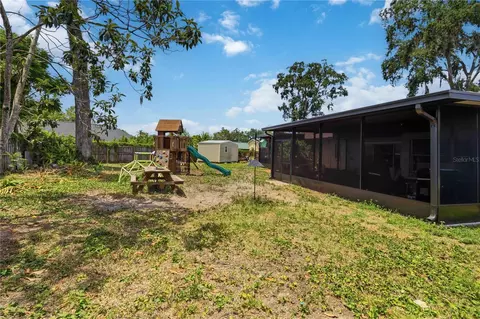 Exterior - 2935 Forest Cir, Seffner, FL 33584 photo 6 of 11